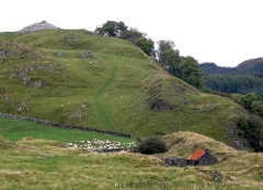 Carn Ban and the old village, Carnasserie